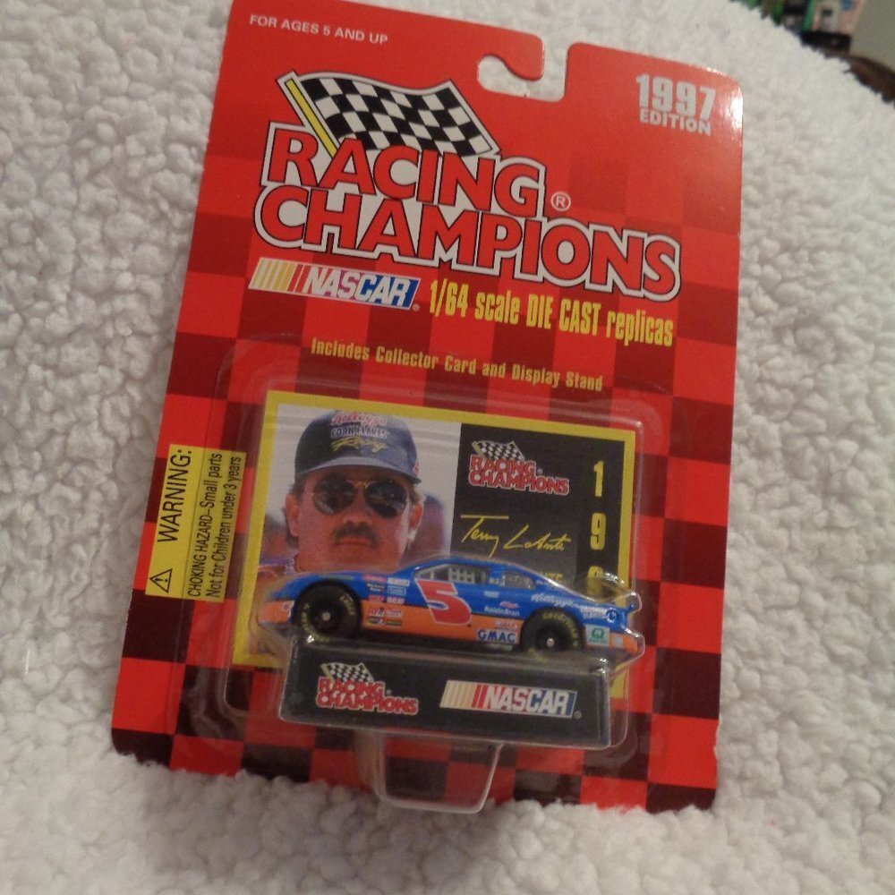 Terry LaBonte 1997 Edition Racing Champions 1/64 Car Kellogg's Nascar